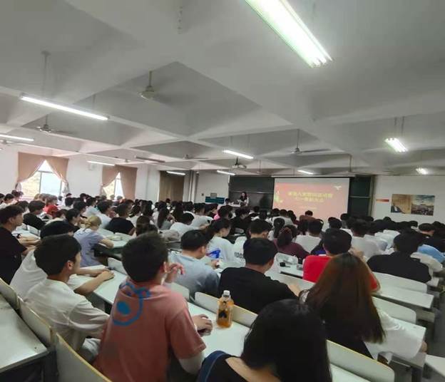 说明: 310e4c2d4ab2b97fd7951f449cc8b17