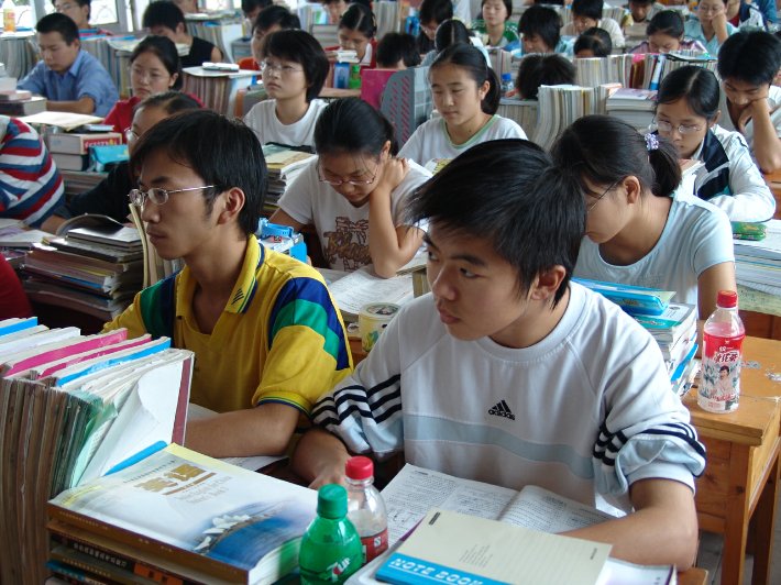 华亿体育登录赴台研习交流学生行为守则